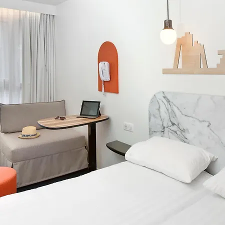 Ibis Styles Centre מלון