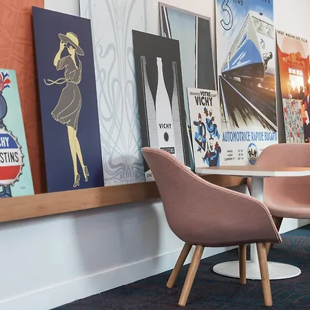 Ibis Styles Centre Hotell 3*