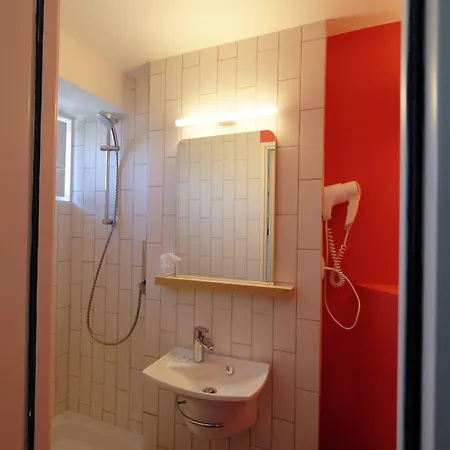 Ibis Styles Centre ホテル 3*