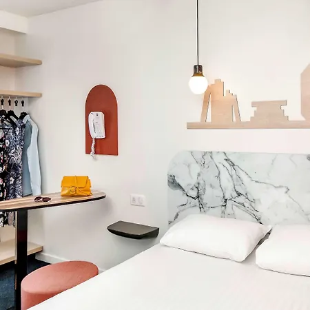 Отель Ibis Styles Centre