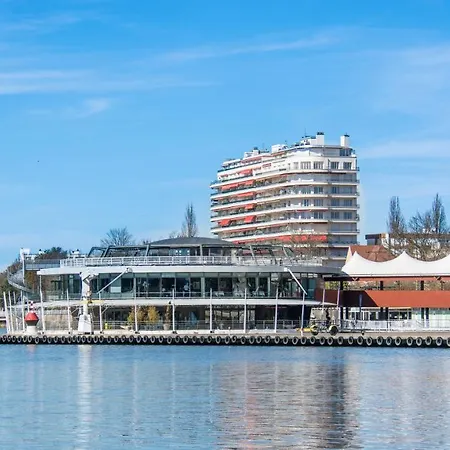 Ibis Styles Centre 3* וישי