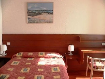 Otel Ibis Styles Centre 3*