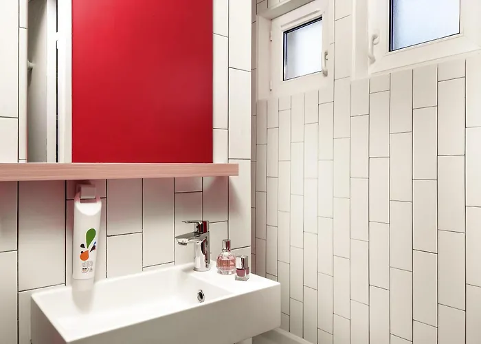 Ibis Styles Centre Hotel