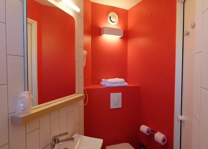 Ibis Styles Centre 3*