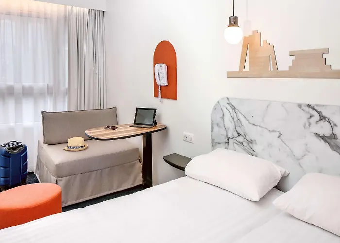 Ibis Styles Centre 3*